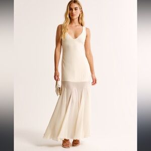 NWT Abercrombie plunge godet skirt maxi dress women’s large engagement wedding